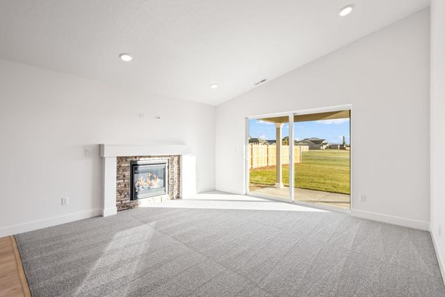 440 NW Monte Vista Avenue 126, Madras, OR 97741