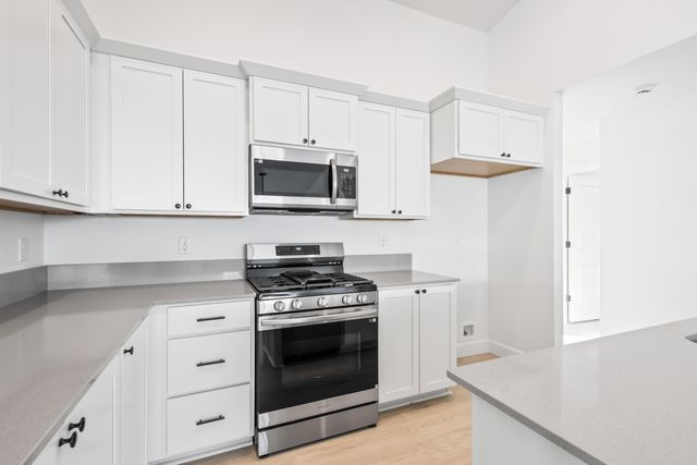 440 NW Monte Vista Avenue 126, Madras, OR 97741