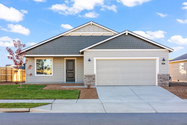 440 NW Monte Vista Avenue 126, Madras, OR 97741