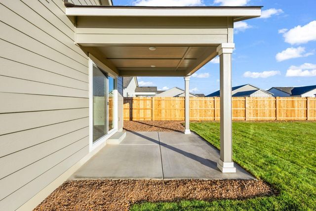 440 NW Monte Vista Avenue 126, Madras, OR 97741