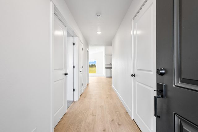 440 NW Monte Vista Avenue 126, Madras, OR 97741