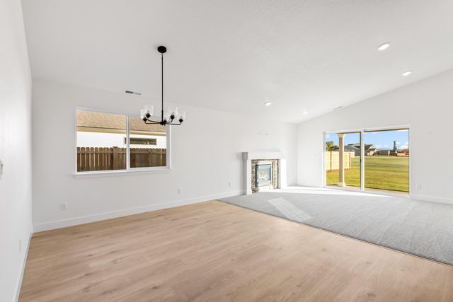 440 NW Monte Vista Avenue 126, Madras, OR 97741