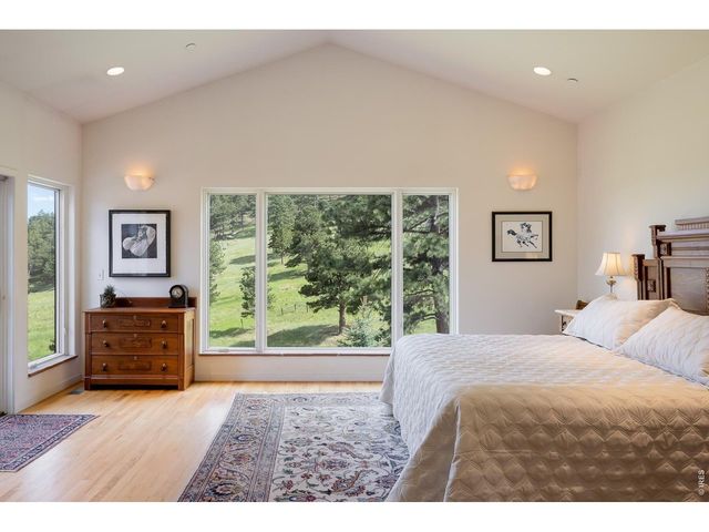 95 Rowell Dr, Lyons, CO 80540