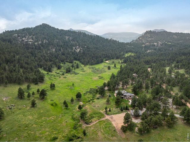 95 Rowell Dr, Lyons, CO 80540