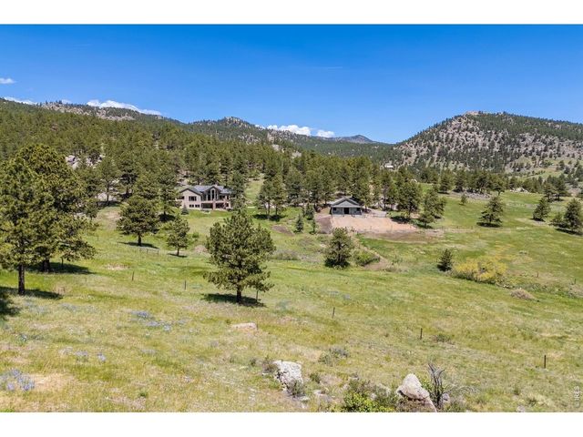 95 Rowell Dr, Lyons, CO 80540