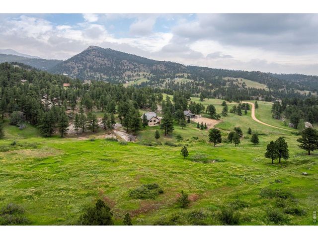95 Rowell Dr, Lyons, CO 80540