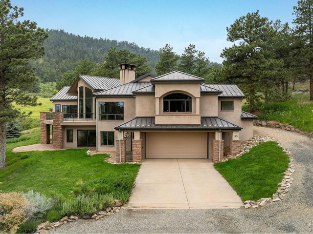95 Rowell Dr, Lyons, CO 80540