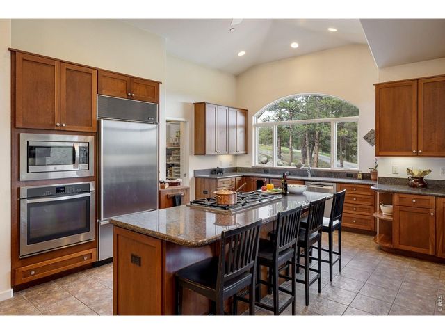 95 Rowell Dr, Lyons, CO 80540