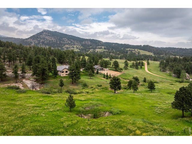 95 Rowell Dr, Lyons, CO 80540