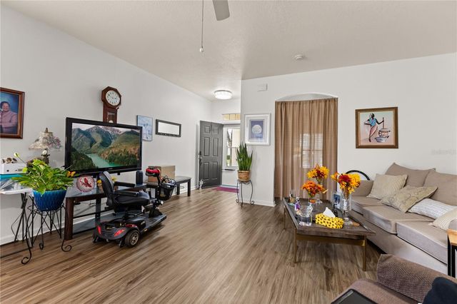 307 HERON POINT WAY, Deland, FL 32724