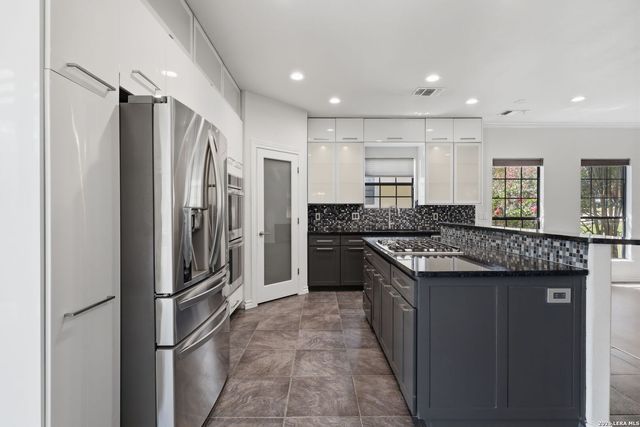 23007 Whisper Canyon, San Antonio, TX 78258