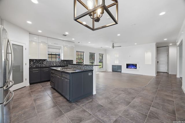23007 Whisper Canyon, San Antonio, TX 78258