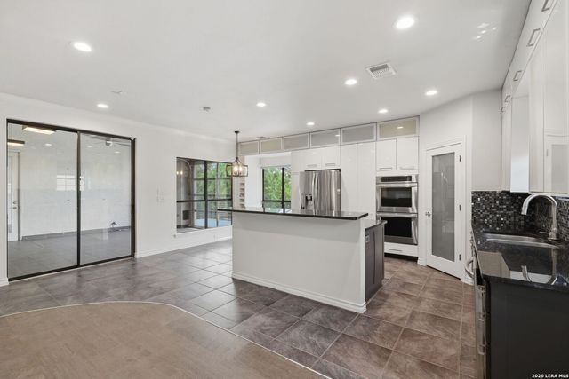 23007 Whisper Canyon, San Antonio, TX 78258
