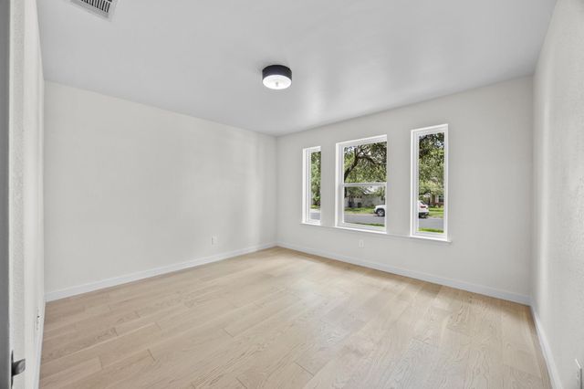 8708 Huebinger PASS, Austin, TX 78745