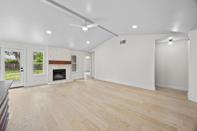 8708 Huebinger PASS, Austin, TX 78745