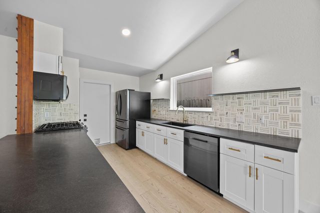 8708 Huebinger PASS, Austin, TX 78745