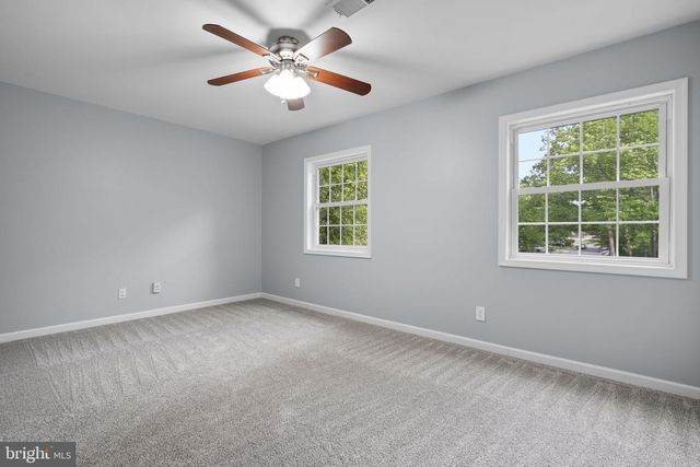 14894 LAMBETH SQ, Centreville, VA 20120