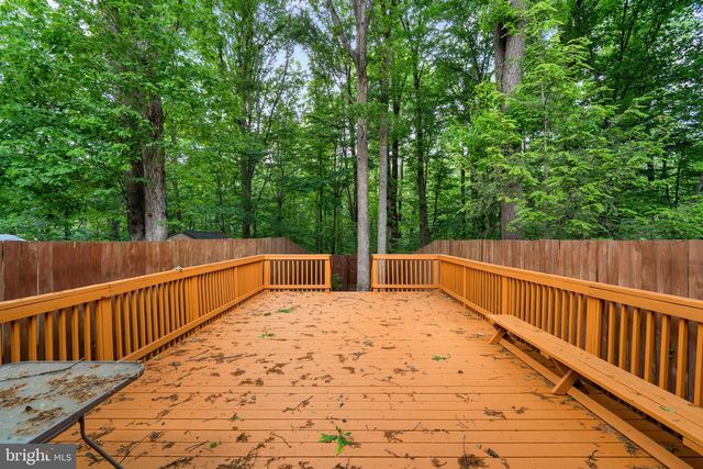 14894 LAMBETH SQ, Centreville, VA 20120