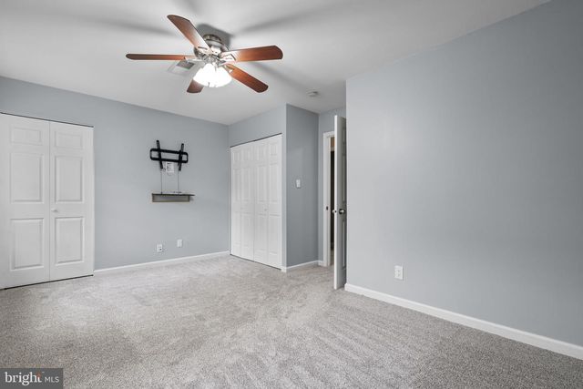 14894 LAMBETH SQ, Centreville, VA 20120
