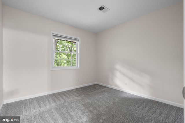 14894 LAMBETH SQ, Centreville, VA 20120