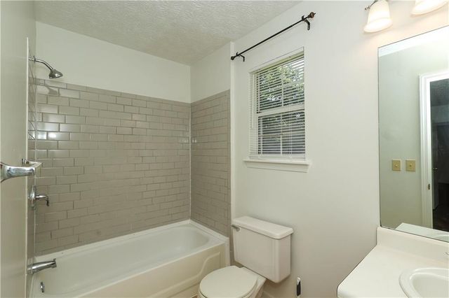 6560 Emerald Pointe, Atlanta, GA 30349