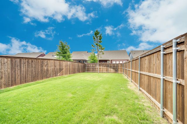 10935 Eva Mae Boulevard, Grand Prairie, TX 76065