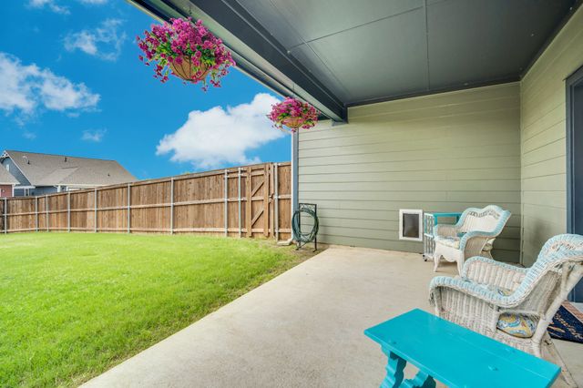 10935 Eva Mae Boulevard, Grand Prairie, TX 76065