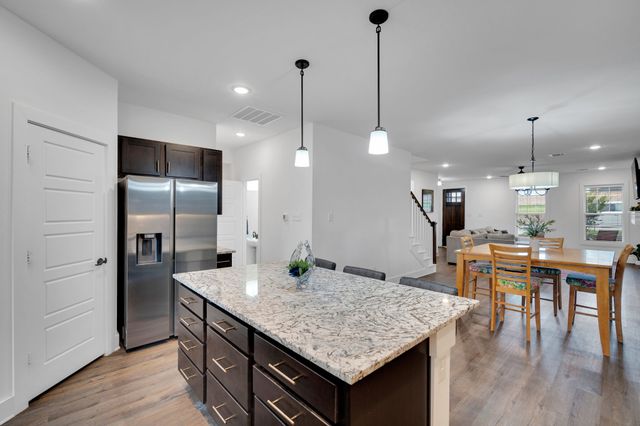 10935 Eva Mae Boulevard, Grand Prairie, TX 76065