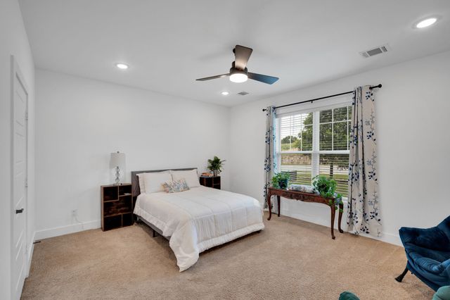 10935 Eva Mae Boulevard, Grand Prairie, TX 76065