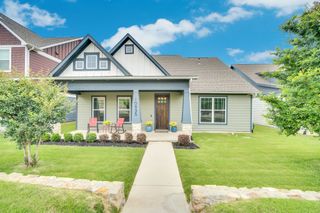 10935 Eva Mae Boulevard, Grand Prairie, TX 76065
