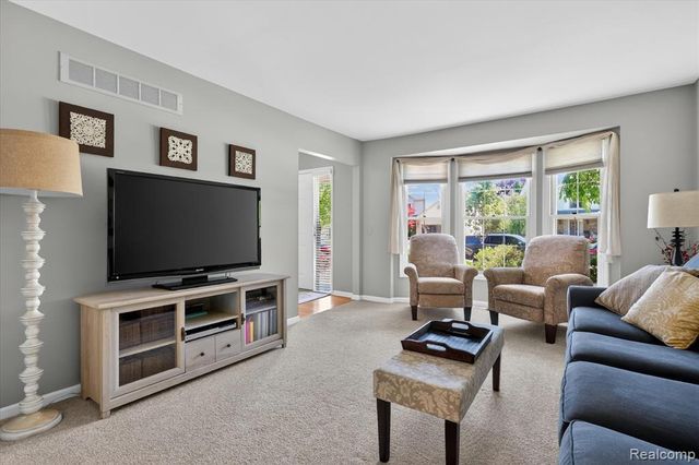 7071 Foxcreek Drive, Canton, MI 48187