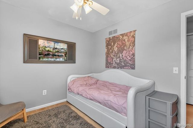 7071 Foxcreek Drive, Canton, MI 48187