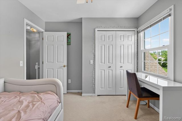 7071 Foxcreek Drive, Canton, MI 48187