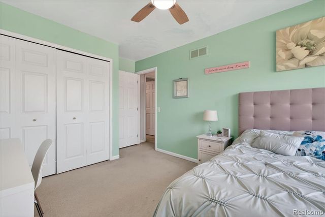 7071 Foxcreek Drive, Canton, MI 48187