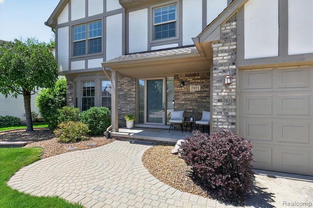 7071 Foxcreek Drive, Canton, MI 48187