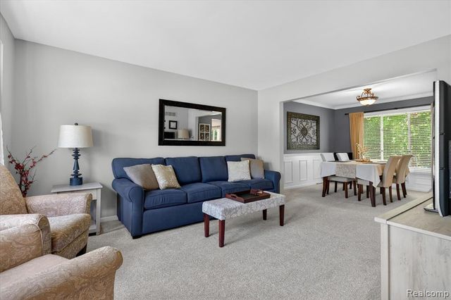 7071 Foxcreek Drive, Canton, MI 48187