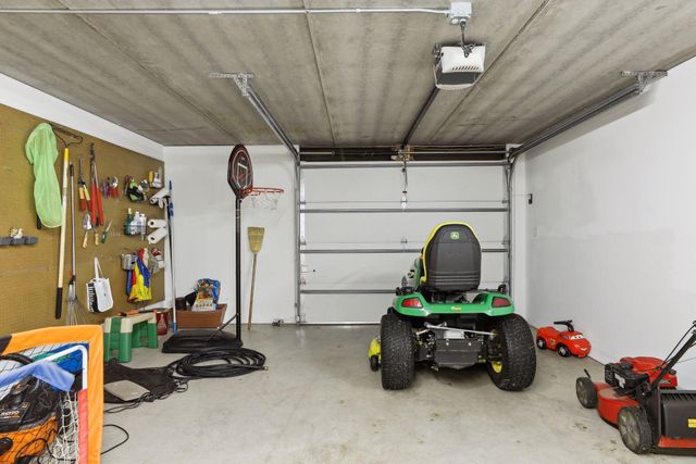 5729 Linden Avenue N, Lake Elmo, MN 55042
