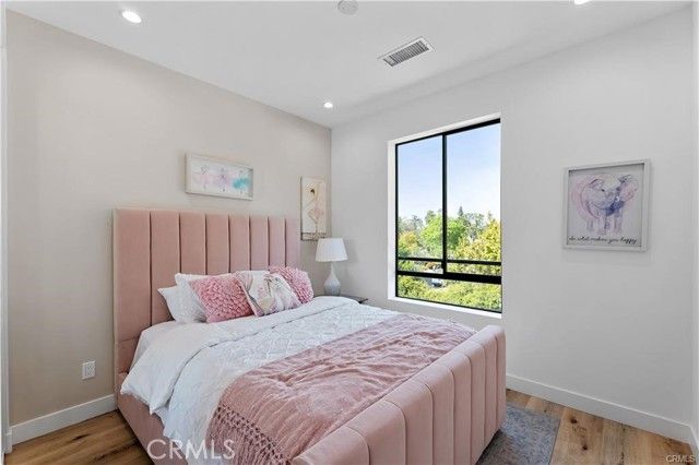 11858 W Flower Lane, Valley Village, CA 91607