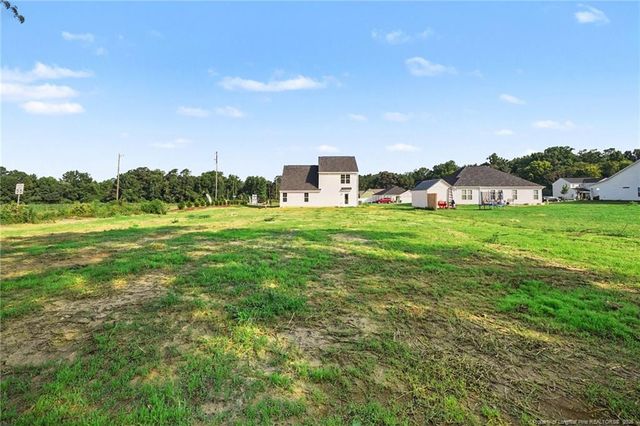 20 Boston River Drive, Dunn, NC 28334