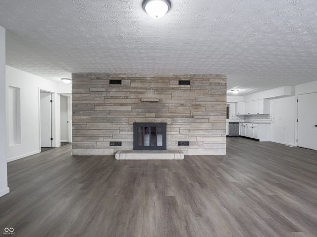 5155 Mt Pleasant S Street, Greenwood, IN 46142