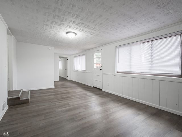 5155 Mt Pleasant S Street, Greenwood, IN 46142