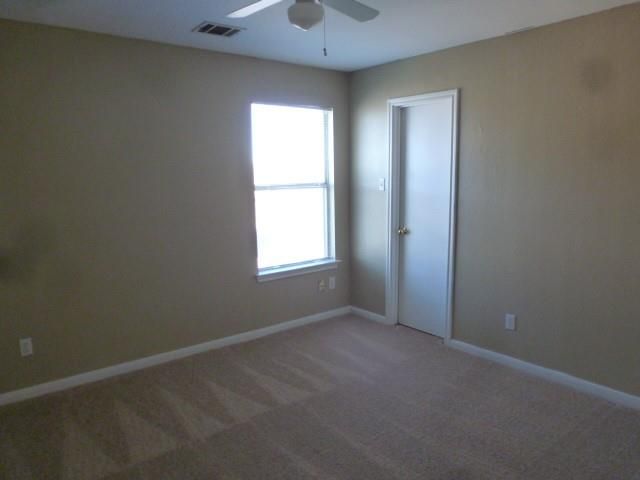 2867 Southampton WAY B, Round Rock, TX 78664