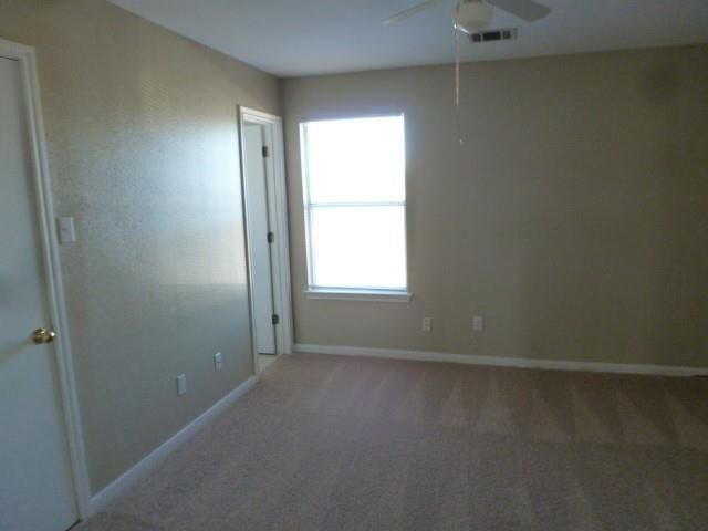 2867 Southampton WAY B, Round Rock, TX 78664