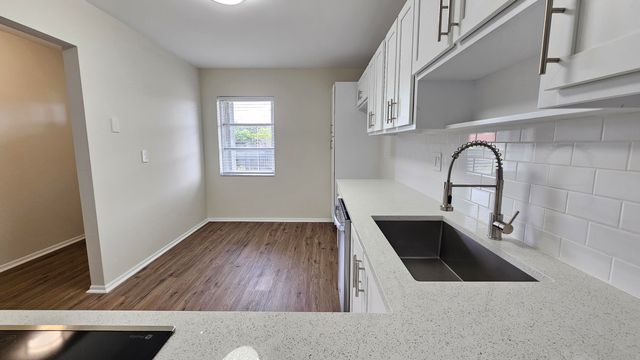 5775 Fernley Drive W 95, West Palm Beach, FL 33415