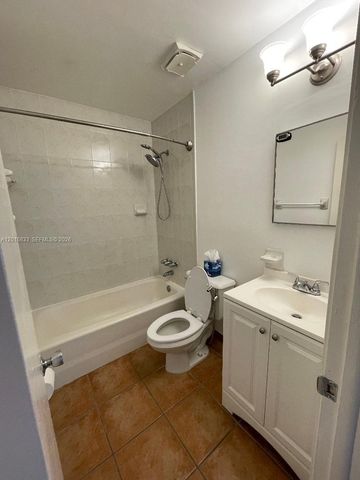 10112 SW 20th St, Miami, FL 33165