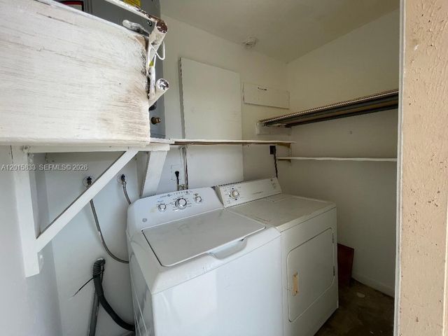 10112 SW 20th St, Miami, FL 33165