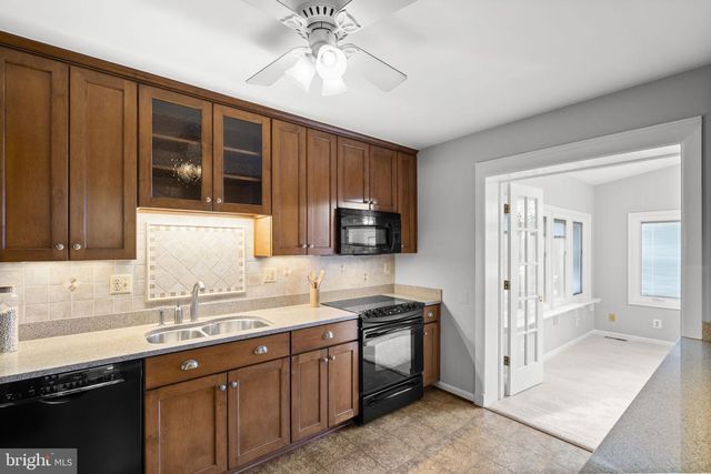 7515 FAIRWOOD LN, Falls Church, VA 22046