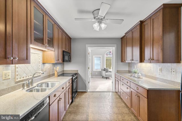 7515 FAIRWOOD LN, Falls Church, VA 22046