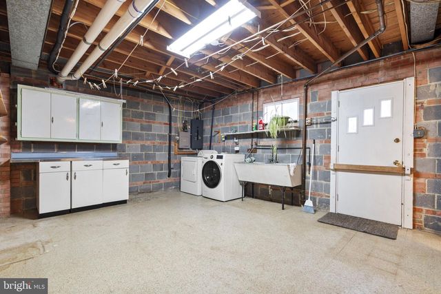 7515 FAIRWOOD LN, Falls Church, VA 22046