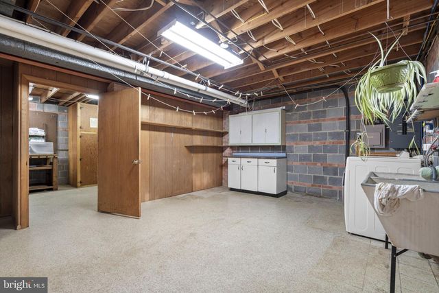 7515 FAIRWOOD LN, Falls Church, VA 22046